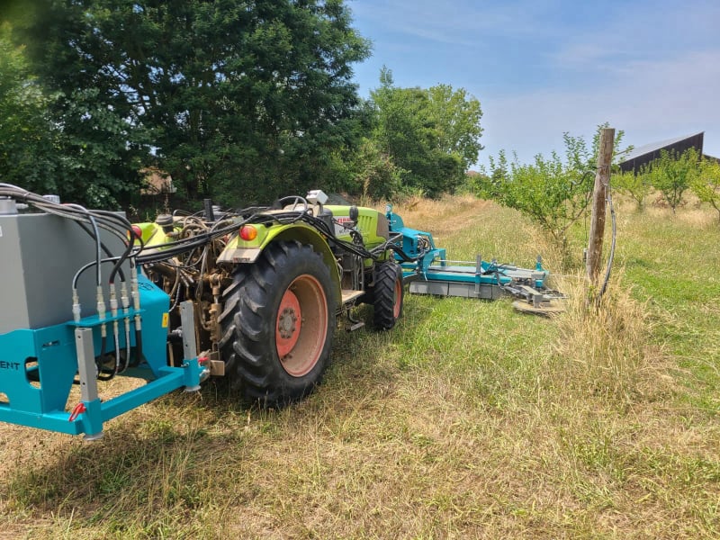 Faucheuse intégrale inter-ceps